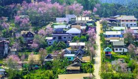 Begin your visa-prepared day with Laos’ tranquil ambiance